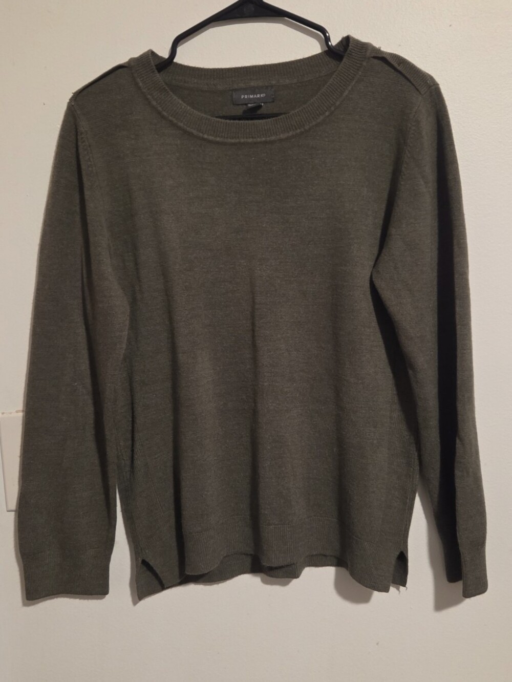 Primark Women's Crewneck Sweater in Olive